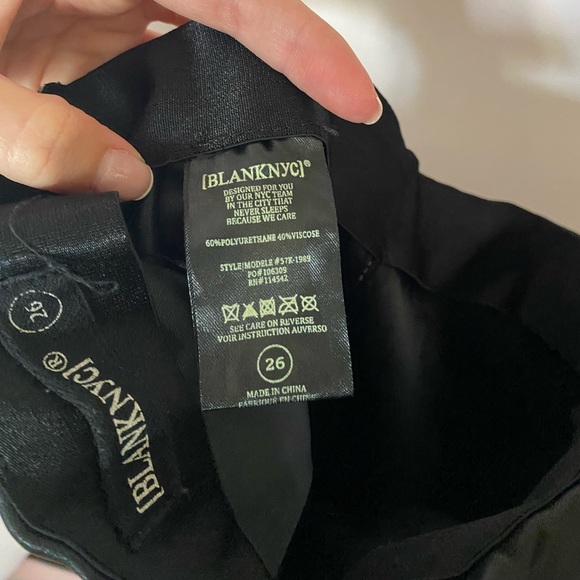 BLANK NYC faux leather pants, size 26 - Picture 5 of 5